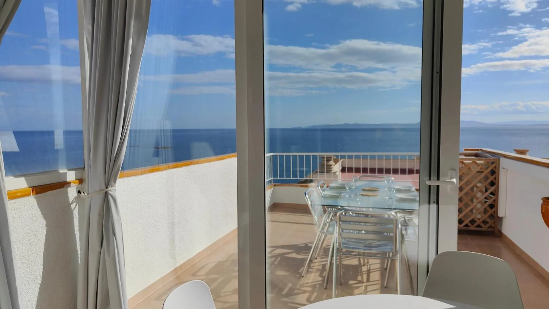 Global Immo 3364 Mediterraneo Roses